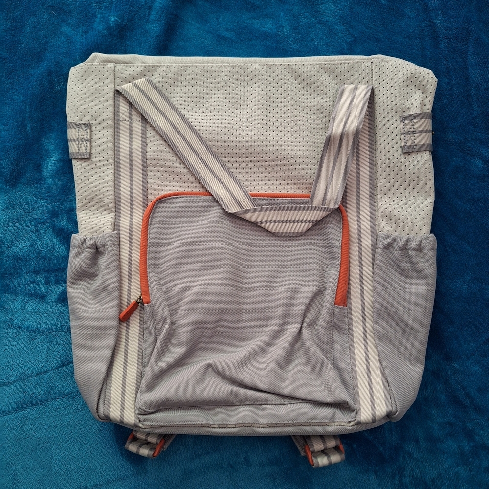 Thirty-One Day Away Backpack - Whisper Grey Colorblock ♥ NEW!!